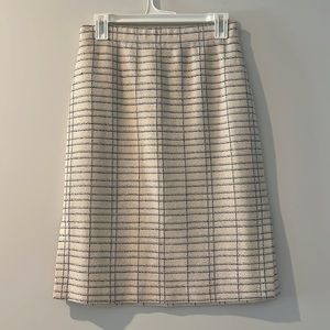 St John knit pencil skirt with stretchy waist